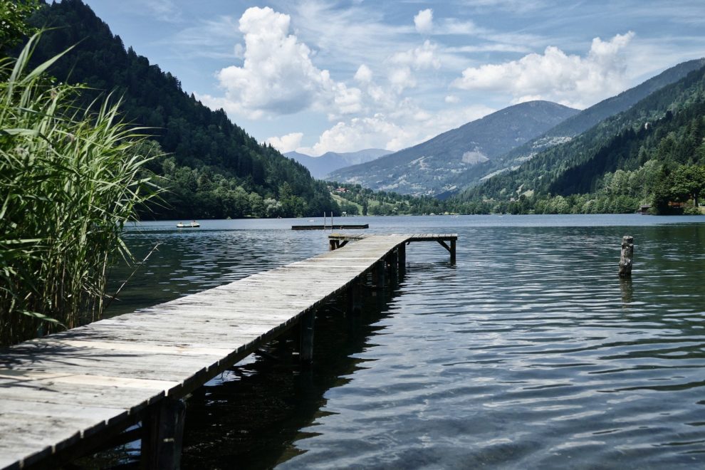 lake-4426212_1920
